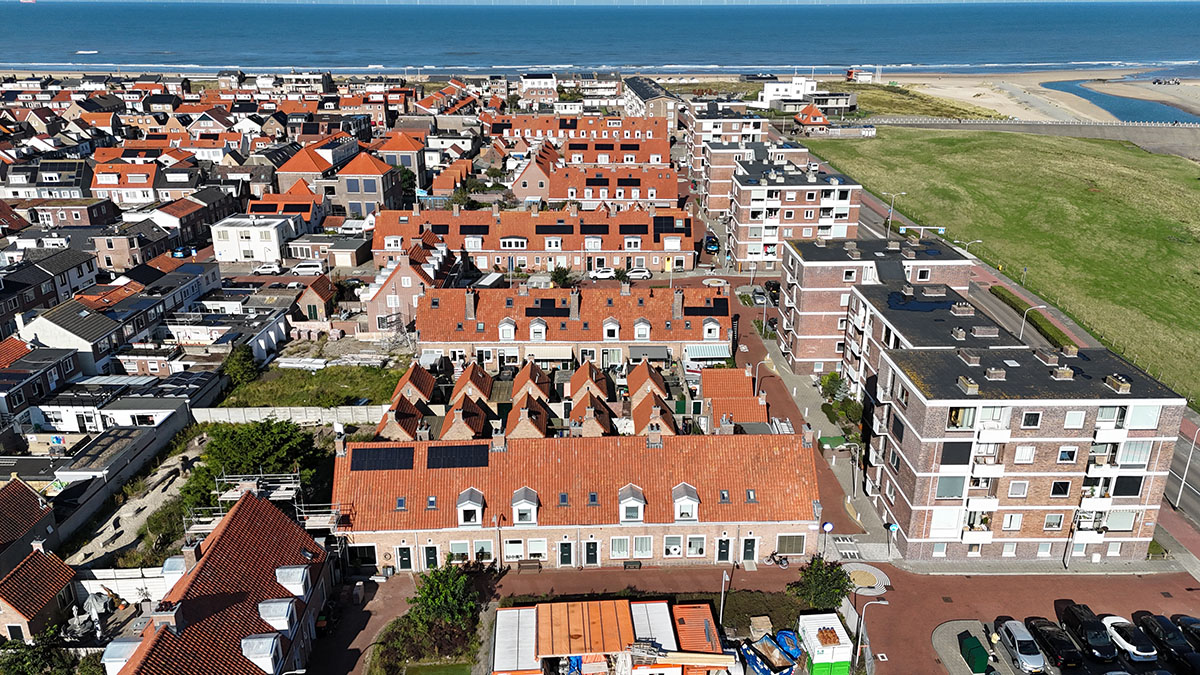 Renovatie Katwijk aan Zee gebruikte VH Natuurrood uitzicht zee.jpg