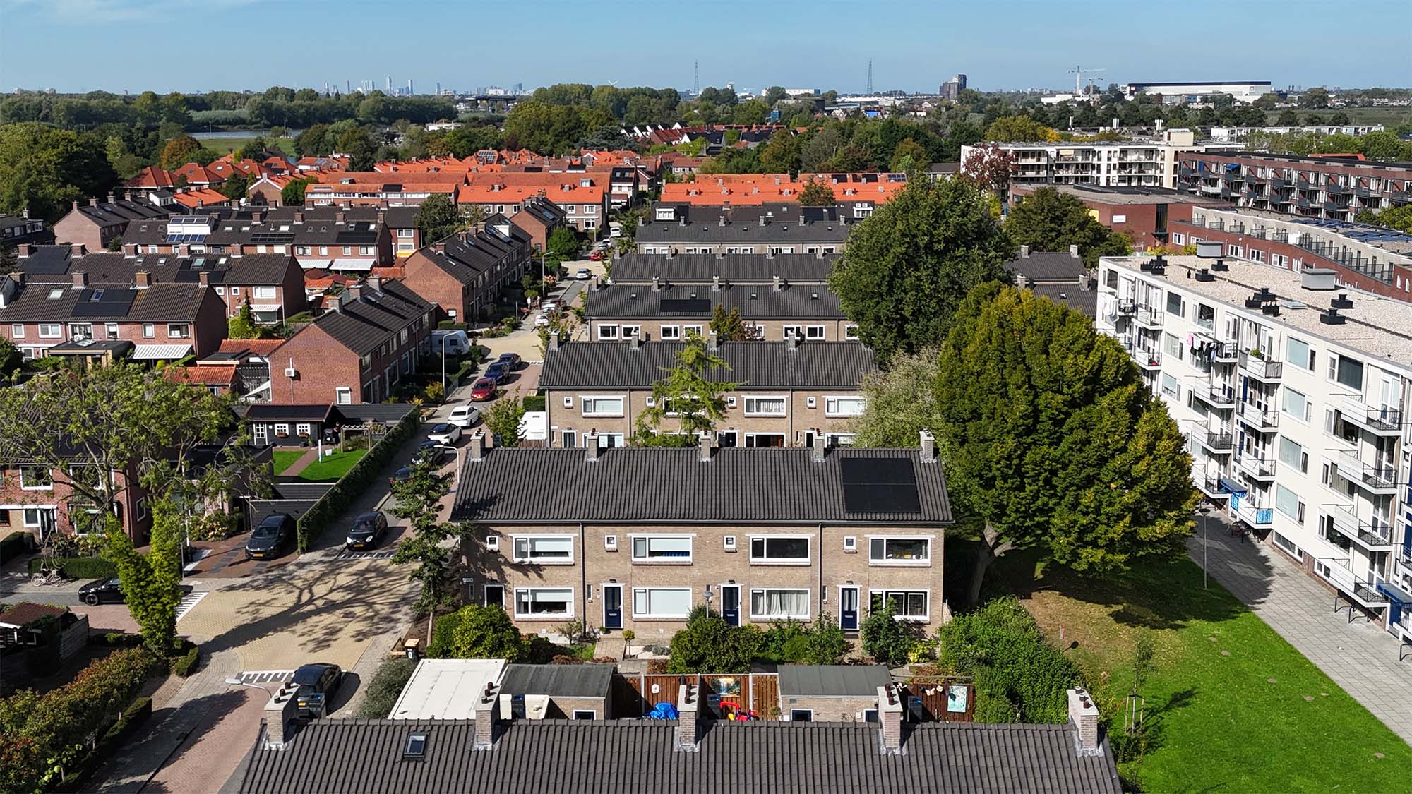 Renovatie 106 woningen Alblasserdam 2.jpg
