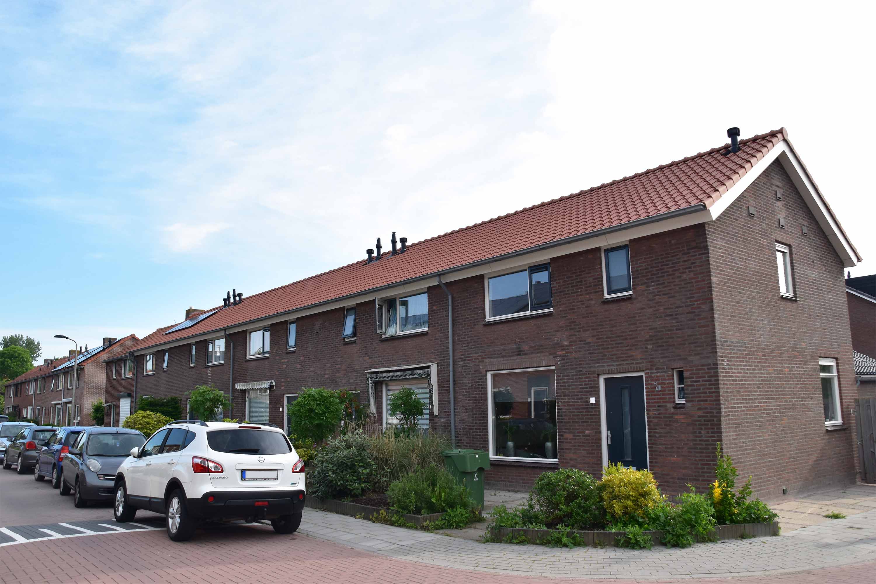 Project renovatie afgerond dak 23 woningen Piershil foto 6